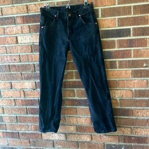 Size 12 Husky Wrangler Jeans✨Faded Black color